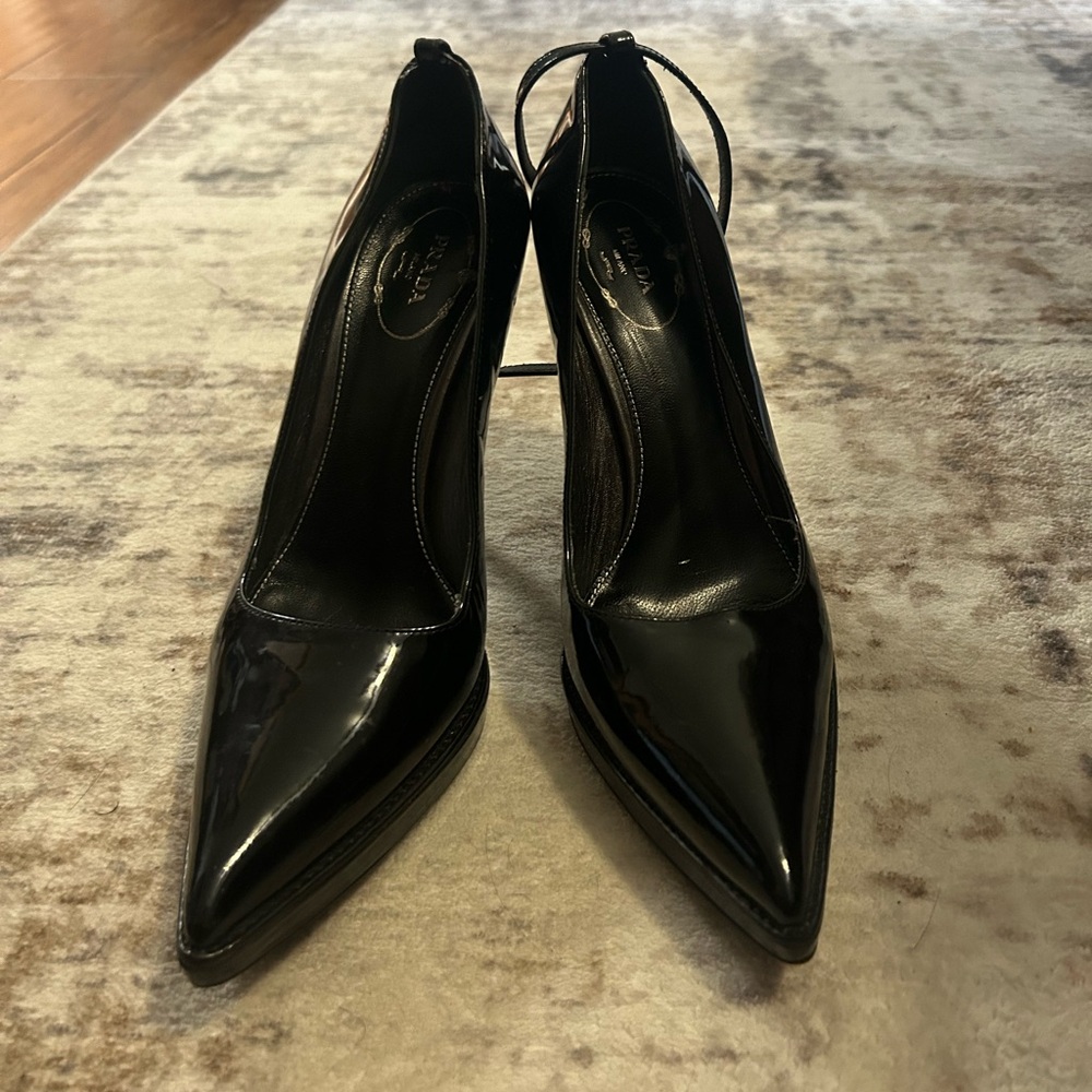 Prada Black Patent Pointed Toe Women's Pumps